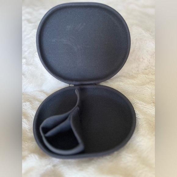 Sony Black Zippered Pouch - Picture 1 of 5